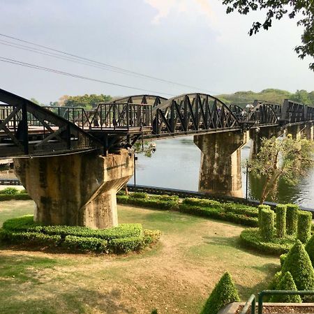 The Nine Guest House Kanchanaburi Exterior photo