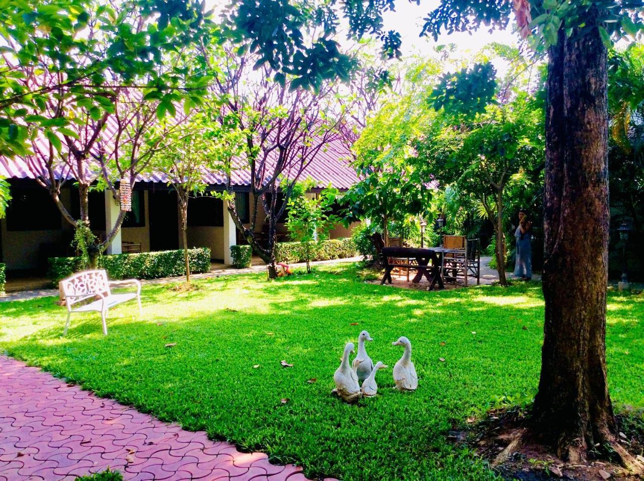 The Nine Guest House Kanchanaburi Exterior photo