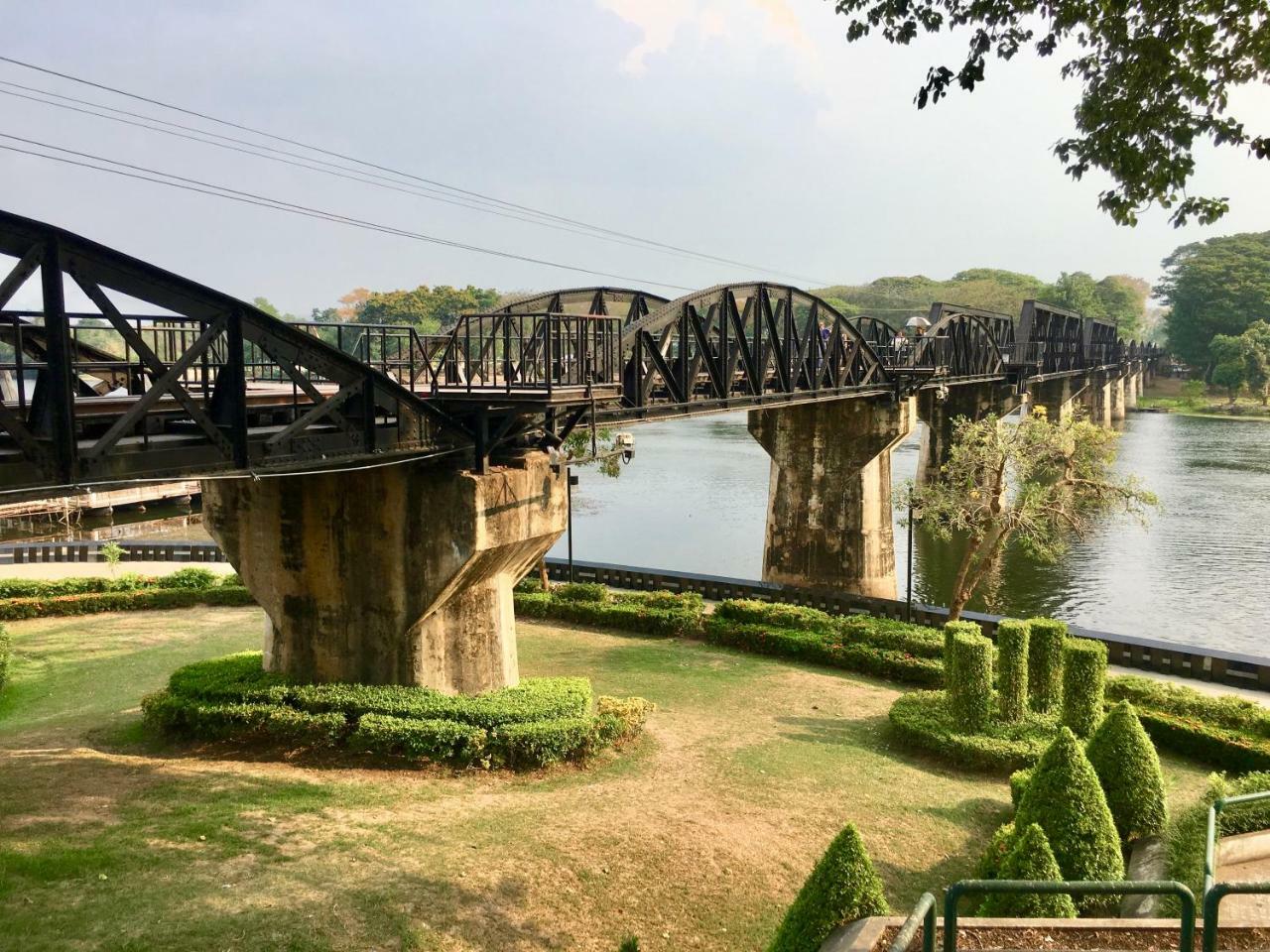 The Nine Guest House Kanchanaburi Exterior photo