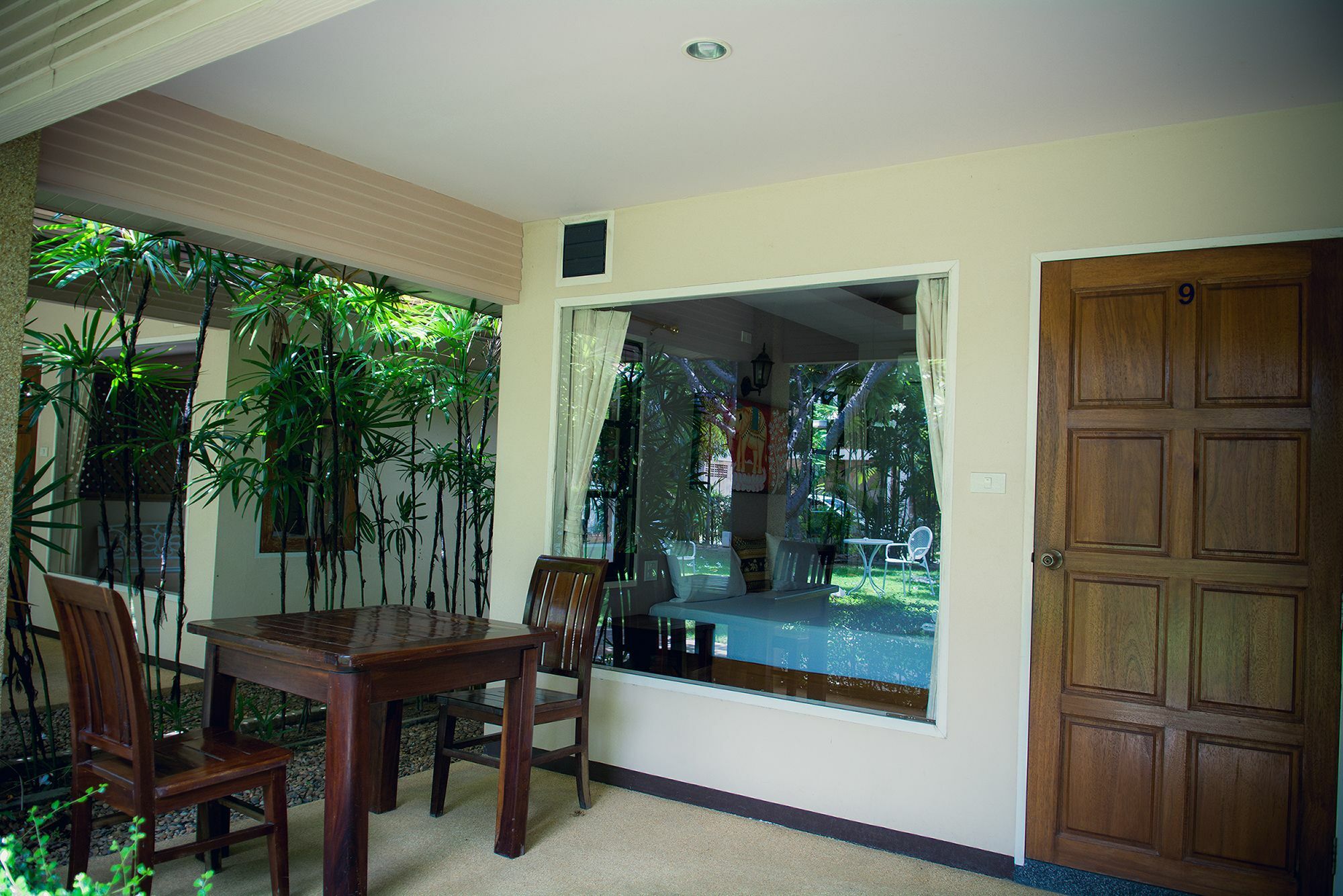 The Nine Guest House Kanchanaburi Exterior photo